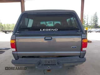 1998 Ford Ranger XL z VIN 1FTZR15X3WPA13348, wystawiony jako IAAI lot #42374950 z przebiegiem 239 535 mil mil oraz . Historia ofert i sprzedaży dostępna na DreamBid. Obrazek 16.
