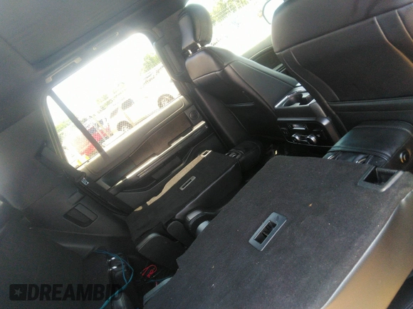 2020 Ford Expedition Limited z VIN 1FMJU2AT3LEA21666, wystawiony jako IAAI lot #42540363 z przebiegiem 91 681 mil mil oraz . Historia ofert i sprzedaży dostępna na DreamBid. Obrazek 8.