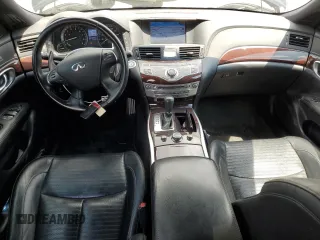 2017 Infiniti Q70 3.7 z VIN JN1BY1AP7HM740431, wystawiony jako Copart lot #54449265 z przebiegiem 129 598 mil mil oraz Szkody całkowita. Historia ofert i sprzedaży dostępna na DreamBid. Obrazek 8.