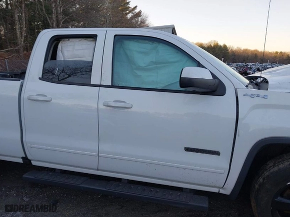2016 GMC Sierra 1500 with VIN 1GTV2LEH2GZ350803, listed as a IAAI auction lot 41310105 with 135,662 mi miles. Bid and sale history available at carsss.com. Image 14.