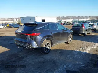 2024 Lexus RX 350 z VIN 2T2BAMCA5RC051462, wystawiony jako IAAI lot #41423874 z przebiegiem 8 728 mil mil oraz . Historia ofert i sprzedaży dostępna na DreamBid. Obrazek 4.