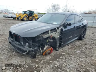2022 BMW X4 M40i with VIN 5UX43DT06N9J15795, listed as a Copart auction lot 51910705 with 30,901 mi miles and Salvage Title. Bid and sale history available at carsss.com. Image 1.