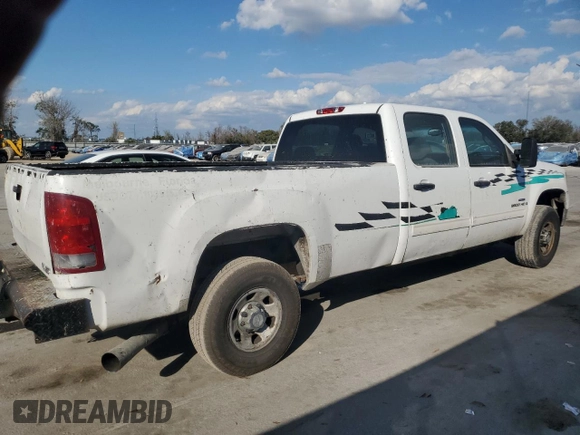 2008 GMC Sierra 2500HD SLT with VIN 1GTHK23628F219110, listed as a Copart auction lot 44631605 with 363,635 mi miles and Clean title. Bid and sale history available at DreamBid. Image 3.