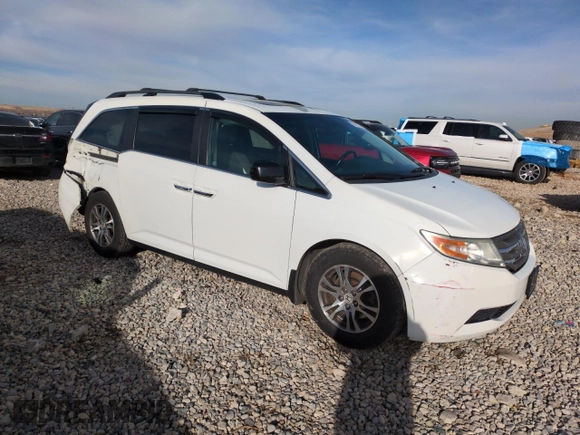 2011 Honda Odyssey EX-L with VIN 5FNRL5H63BB002480, listed as a Copart auction lot 84211304 with 160,316 mi miles and Salvage Title. Bid and sale history available at carsss.com. Image 4.
