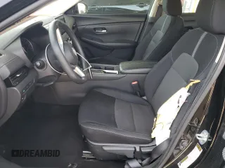 2024 Nissan Sentra SV z VIN 3N1AB8CV8RY220741, wystawiony jako Copart lot #61267055 z przebiegiem 53 318 mil mil oraz Szkoda całkowita • Salvage title. Historia ofert i sprzedaży dostępna na DreamBid. Obrazek 7.