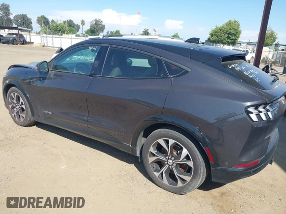 2022 Ford Mustang Mach-E Premium z VIN 3FMTK3SU4NMA23838, wystawiony jako IAAI lot #40509920 z przebiegiem Nie podano mil oraz . Historia ofert i sprzedaży dostępna na DreamBid. Obrazek 3.
