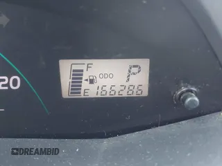 2008 Toyota Yaris с VIN JTDJT923885143185, выставлен на аукционе IAAI как лот 42447901 с пробегом 166 286 миль миль и . История ставок и продаж доступна на DreamBid. Изображение 7.