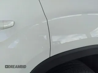 2022 Volkswagen Atlas SE z VIN 1V2WR2CA6NC544975, wystawiony jako IAAI lot #39643571 z przebiegiem 42 210 mil mil oraz . Historia ofert i sprzedaży dostępna na DreamBid. Obrazek 19.