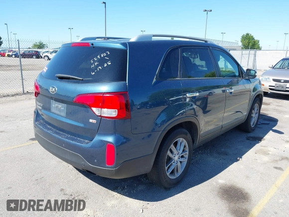 2015 Kia Sorento LX with VIN 5XYKTDA64FG554803, listed as a IAAI auction lot 42561844 with Not provided miles and . Bid and sale history available at DreamBid. Image 4.
