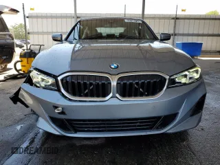 2024 BMW 3 Series 330i xDrive with VIN 3MW89FF08R8E67556, listed as a Copart auction lot 52790735 with 26,308 mi miles and Clean Title. Bid and sale history available at carsss.com. Image 5.