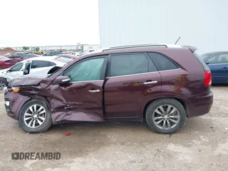 2013 Kia Sorento SX with VIN 5XYKW4A26DG323788, listed as a IAAI auction lot 41937685 with 35,074 mi miles. Bid and sale history available at carsss.com. Image 13.
