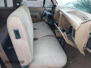 1990 Ford F-150 with VIN 1FTEX15NXLKB49682, listed as a IAAI auction lot 41898579 with 32,935 mi miles and . Bid and sale history available at DreamBid. Image 5.