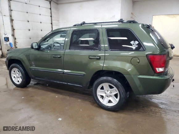 2007 Jeep Grand Cherokee Laredo with VIN 1J8GR48K77C631153, listed as a Copart auction lot 49797075 with 192,138 mi miles and Clean Title. Bid and sale history available at carsss.com. Image 2.