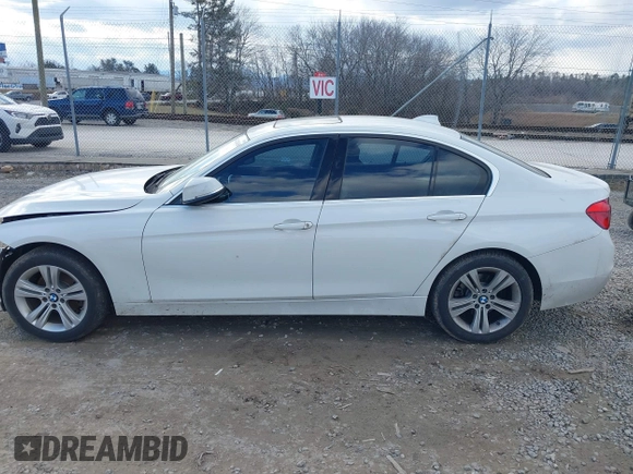 2018 BMW 3 Series 330i xDrive with VIN WBA8D9G52JNU68682, listed as a IAAI auction lot 41421618 with 117,301 mi miles and . Bid and sale history available at DreamBid. Image 15.