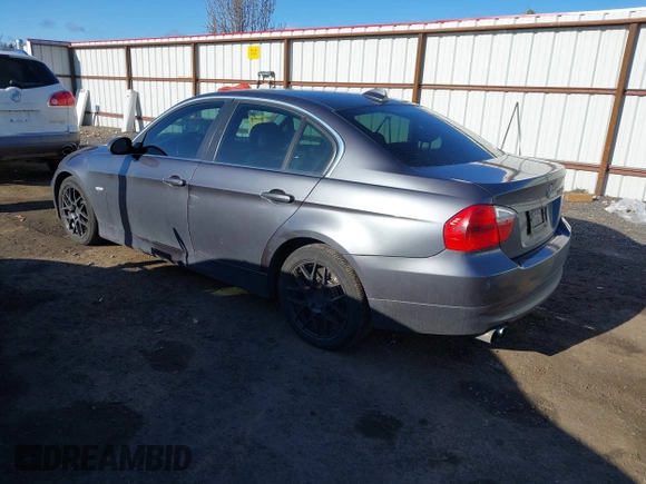 2006 BMW 3 Series 330xi with VIN WBAVD335X6KV66101, listed as a IAAI auction lot 41965628 with 142,246 mi miles. Bid and sale history available at carsss.com. Image 3.
