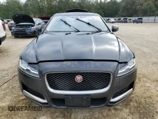 2017 Jaguar XF 20d Prestige with VIN SAJBK4BN3HCY37291, listed as a Copart auction lot 75961914 with 114,404 mi miles and Salvage Title. Bid and sale history available at carsss.com. Image 5.