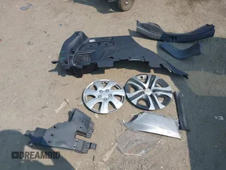 2018 Toyota RAV4 LE с VIN 2T3BFREV9JW854823, выставлен на аукционе IAAI как лот 42424764 с пробегом 48 727 миль миль и . История ставок и продаж доступна на DreamBid. Изображение 12.