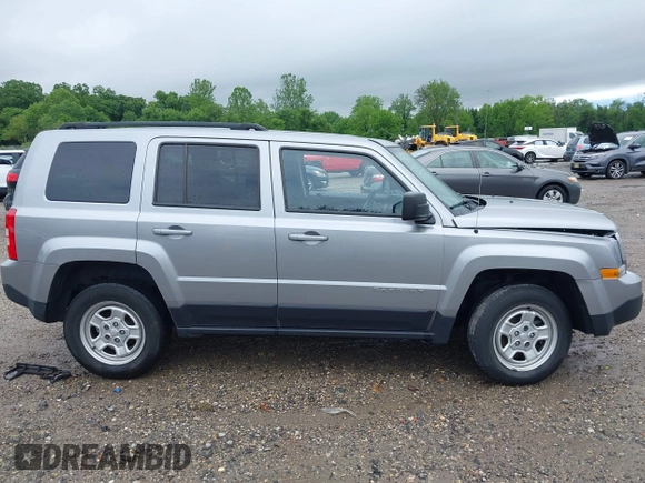 2017 Jeep Patriot Sport SE z VIN 1C4NJRBB8HD122051, wystawiony jako IAAI lot #42274843 z przebiegiem 63 122 mil mil oraz . Historia ofert i sprzedaży dostępna na DreamBid. Obrazek 13.