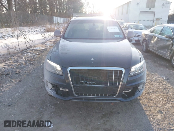 2011 Audi Q5 3.2L Premium Plus with VIN WA1DKAFP7BA008657, listed as a IAAI auction lot 41440493 with 174,033 mi miles. Bid and sale history available at carsss.com. Image 6.
