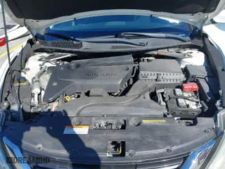 2018 Nissan Altima 2.5 SR with VIN 1N4AL3AP5JC140219, listed as a IAAI auction lot 41693558 with 132,919 mi miles. Bid and sale history available at carsss.com. Image 10.