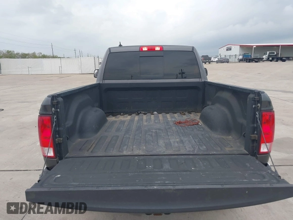 2018 Ram 1500 SLT z VIN 1C6RR7GM5JS308499, wystawiony jako IAAI lot #41904274 z przebiegiem 71 510 mil mil oraz . Historia ofert i sprzedaży dostępna na DreamBid. Obrazek 16.