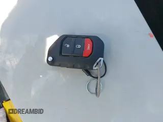 2024 Jeep Wrangler Willys z VIN 1C4RJXN60RW225250, wystawiony jako IAAI lot #42333989 z przebiegiem 35 893 mil mil oraz . Historia ofert i sprzedaży dostępna na DreamBid. Obrazek 11.