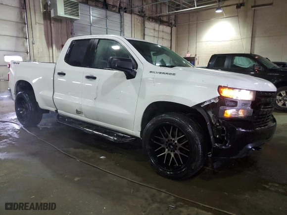 2019 Chevrolet Silverado 1500 Work Truck with VIN 1GCRYAEF7KZ186475, listed as a Copart auction lot 46179385 with 218,126 mi miles and Salvage Title. Bid and sale history available at carsss.com. Image 4.