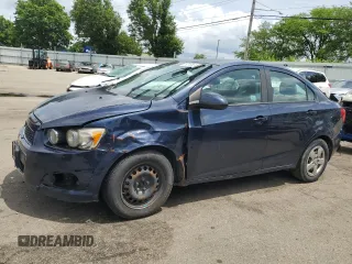 2016 Chevrolet Sonic LS z VIN 1G1JA5SH0G4164037, wystawiony jako Copart lot #60185515 z przebiegiem 211 229 mil mil oraz Czysty tytuł • Clean title. Historia ofert i sprzedaży dostępna na DreamBid. Obrazek 1.