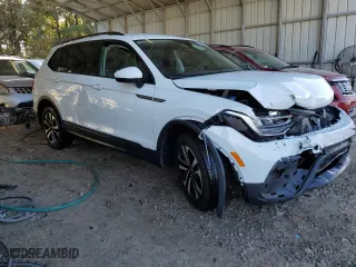 2024 Volkswagen Tiguan S with VIN 3VVFB7AX7RM046672, listed as a Copart auction lot 86002274 with 15,211 mi miles and Salvage Title. Bid and sale history available at carsss.com. Image 4.