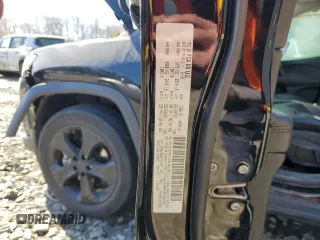 2019 Jeep Compass Altitude with VIN 3C4NJCBB0KT716471, listed as a Copart auction lot 48432285 with 76,247 mi miles and Salvage title. Bid and sale history available at DreamBid. Image 13.
