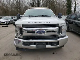 2018 Ford F-350 with VIN 1FD8W3E66JEC48883, listed as a Copart auction lot 44500174 with 204,881 mi miles and Salvage title. Bid and sale history available at DreamBid. Image 5.