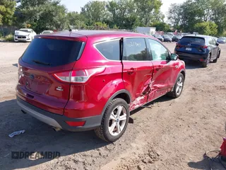 2015 Ford Escape SE with VIN 1FMCU9G90FUA11152, listed as a IAAI auction lot 40277949 with 182,450 mi miles. Bid and sale history available at carsss.com. Image 4.