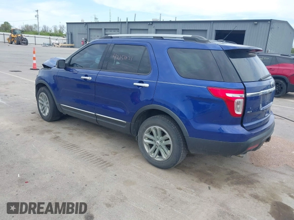 2013 Ford Explorer XLT z VIN 1FM5K7D85DGA53956, wystawiony jako IAAI lot #42151021 z przebiegiem 219 261 mil mil oraz . Historia ofert i sprzedaży dostępna na DreamBid. Obrazek 3.