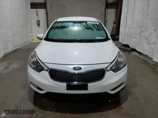 2016 Kia Forte 5-Door LX with VIN KNAFK5A8XG5525566, listed as a Copart auction lot 53115565 with 39,446 mi miles and Salvage Title. Bid and sale history available at carsss.com. Image 5.