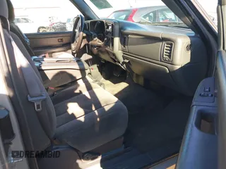 2006 Chevrolet Silverado 1500 Work Truck with VIN 1GCEC19X86Z240775, listed as a IAAI auction lot 41878620 with 198,686 mi miles. Bid and sale history available at carsss.com. Image 5.