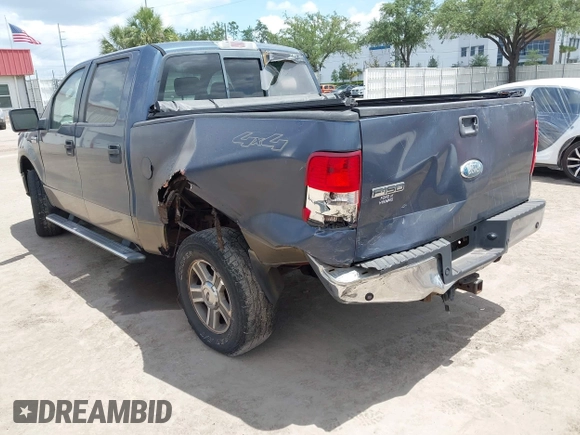 2006 Ford F-150 XLT with VIN 1FTPW14516FB55641, listed as a IAAI auction lot 42158769 with 204,517 mi miles and . Bid and sale history available at carsss.com. Image 3.