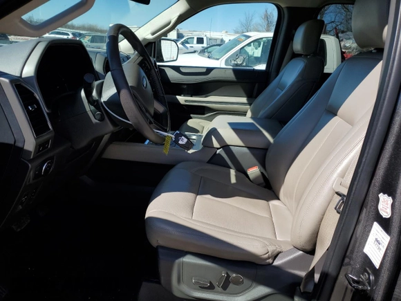 2019 Ford Expedition Max XLT with VIN 1FMJK1JT4KEA44498, listed as a Copart auction lot 47100725 with 100,678 mi miles and Salvage Title. Bid and sale history available at DreamBid. Image 7.
