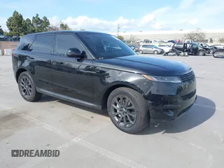 2024 Land Rover Range Rover Sport SE z VIN SAL1P9EU8RA415888, wystawiony jako IAAI lot #41874282 z przebiegiem 14 735 mil mil oraz . Historia ofert i sprzedaży dostępna na DreamBid. Obrazek 1.