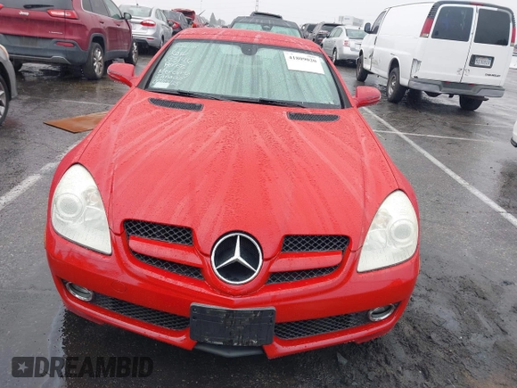 2009 Mercedes-Benz SLK-Class 3.0L with VIN WDBWK54F69F191027, listed as a IAAI auction lot 41809020 with 70,932 mi miles. Bid and sale history available at carsss.com. Image 12.