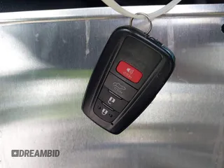 2022 Toyota Highlander XSE z VIN 5TDLZRAHXNS132750, wystawiony jako IAAI lot #42041166 z przebiegiem 39 793 mil mil oraz . Historia ofert i sprzedaży dostępna na DreamBid. Obrazek 11.