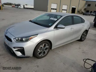 2020 Kia Forte LXS with VIN 3KPF24AD5LE186739, listed as a Copart auction lot 84749924 with 68,961 mi miles and Salvage Title. Bid and sale history available at carsss.com. Image 1.