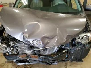 2014 Toyota Sienna XLE with VIN 5TDYK3DC0ES501557, listed as a Copart auction lot 56290015 with Not Provided miles and Clean Title. Bid and sale history available at DreamBid. Image 12.