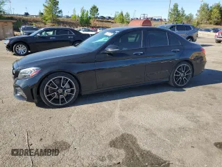 2019 Mercedes-Benz C 300 z VIN 55SWF8DB9KU305969, wystawiony jako Copart lot #52732475 z przebiegiem 60 343 mil mil oraz Szkoda całkowita • Salvage title. Historia ofert i sprzedaży dostępna na DreamBid. Obrazek 1.