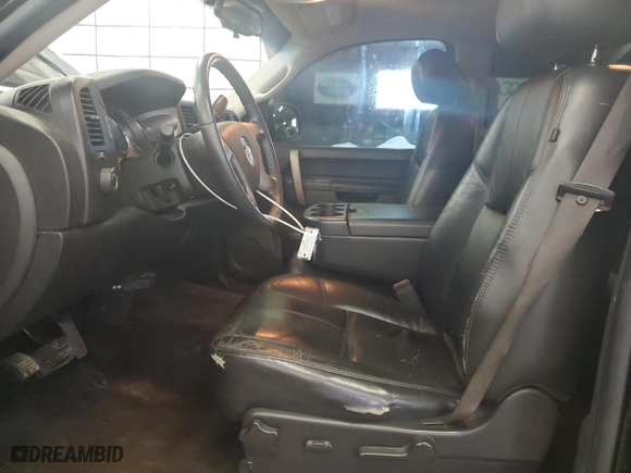 2010 Chevrolet Silverado 1500 LT with VIN 3GCRKSE32AG249719, listed as a Copart auction lot 54500185 with 261,998 mi miles and Clean Title. Bid and sale history available at carsss.com. Image 7.