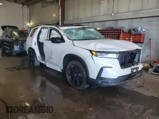 2025 Honda Pilot Black Edition with VIN 5FNYG1H93SB037720, listed as a Copart auction lot 46844755 with 0 mi miles and Non Repairable. Bid and sale history available at carsss.com. Image 4.