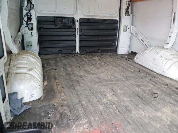 2017 Chevrolet Express Cargo z VIN 1GCWGAFF3H1147488, wystawiony jako Copart lot #51792665 z przebiegiem Nie podano mil oraz Szkoda całkowita • Salvage title. Historia ofert i sprzedaży dostępna na DreamBid. Obrazek 12.