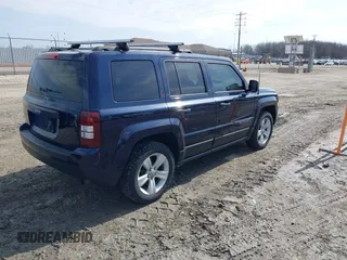 2016 Jeep Patriot Sport with VIN 1C4NJPBA9GD603307, listed as a IAAI auction lot 41777347 with 161,970 mi miles and . Bid and sale history available at carsss.com. Image 4.
