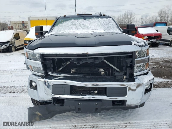 2018 Chevrolet Silverado 2500HD LT with VIN 1GC1KVEG2JF130975, listed as a Copart auction lot 44134105 with 68,105 mi miles and Salvage Title. Bid and sale history available at carsss.com. Image 5.