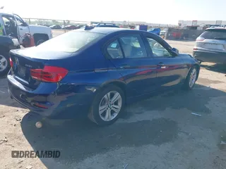 2016 BMW 3 Series 328i z VIN WBA8E9C53GP847688, wystawiony jako IAAI lot #42083854 z przebiegiem 53 725 mil mil oraz . Historia ofert i sprzedaży dostępna na DreamBid. Obrazek 4.