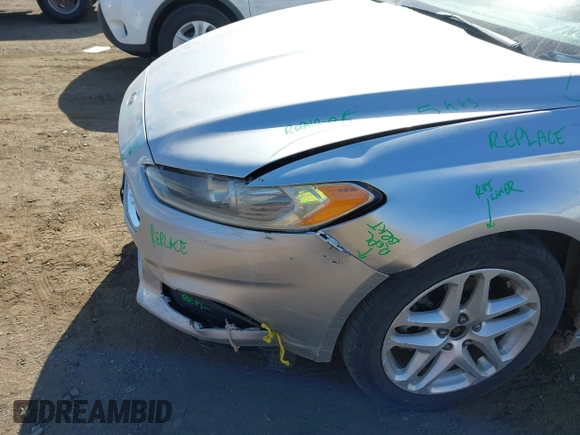 2015 Ford Fusion SE with VIN 3FA6P0H75FR264451, listed as a IAAI auction lot 41970406 with 186,644 mi miles. Bid and sale history available at carsss.com. Image 6.